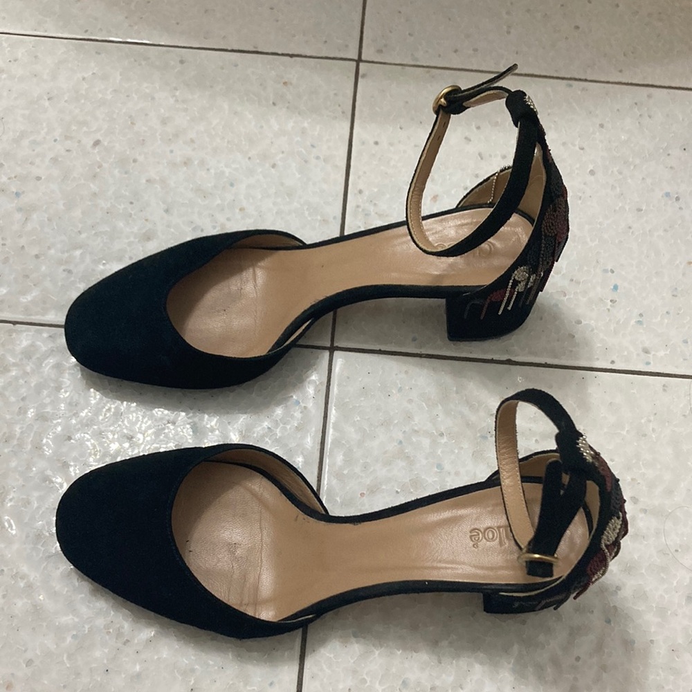 Chloe 1 and 3/4 heel